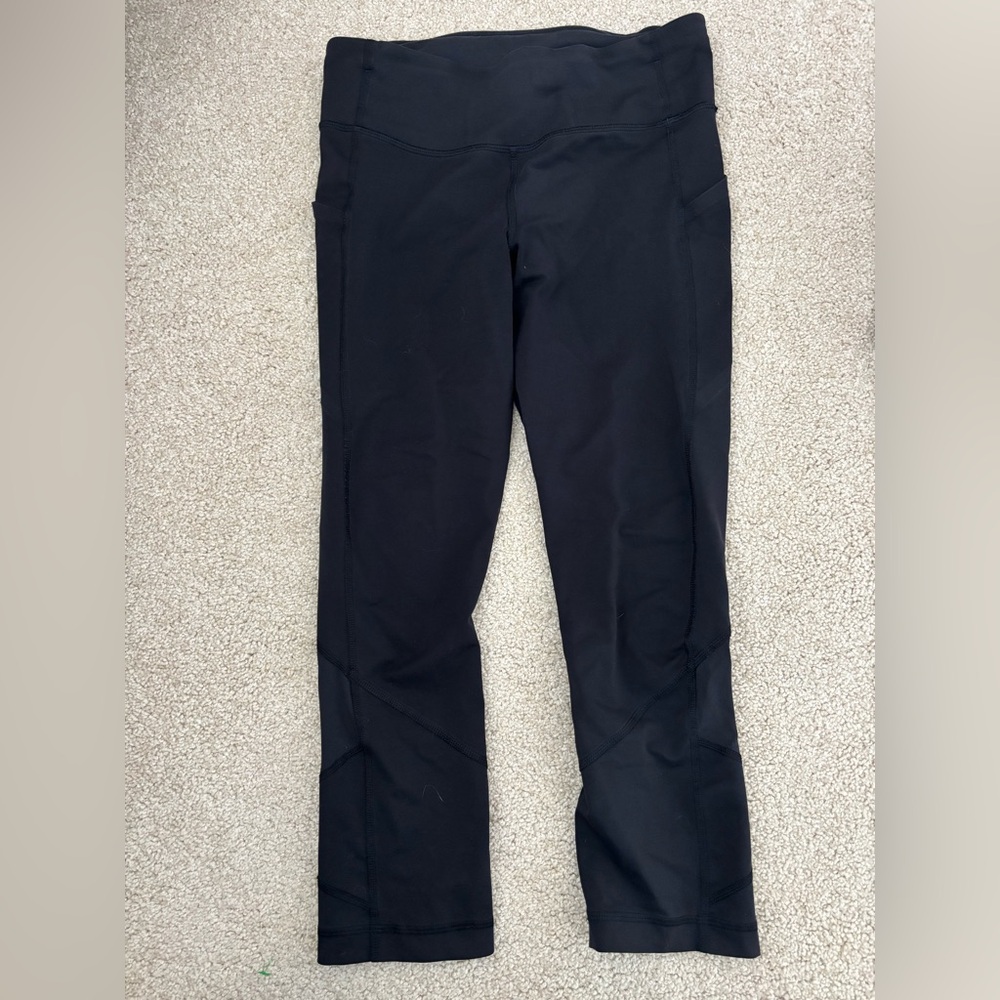 Women’s lululemon crop leggings black size 6
